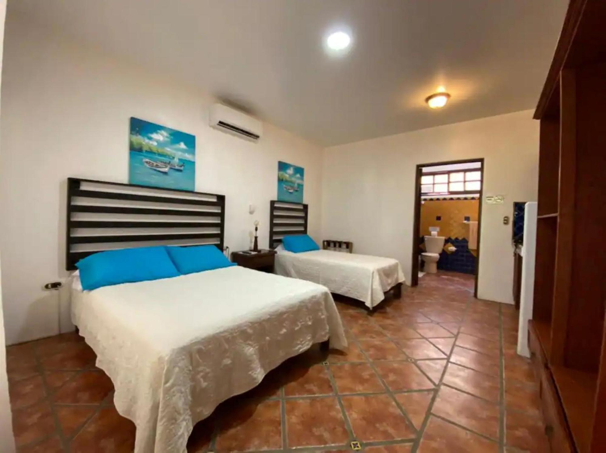 Hotel Playa Westfalia Пуерто Лимон Екстериор снимка