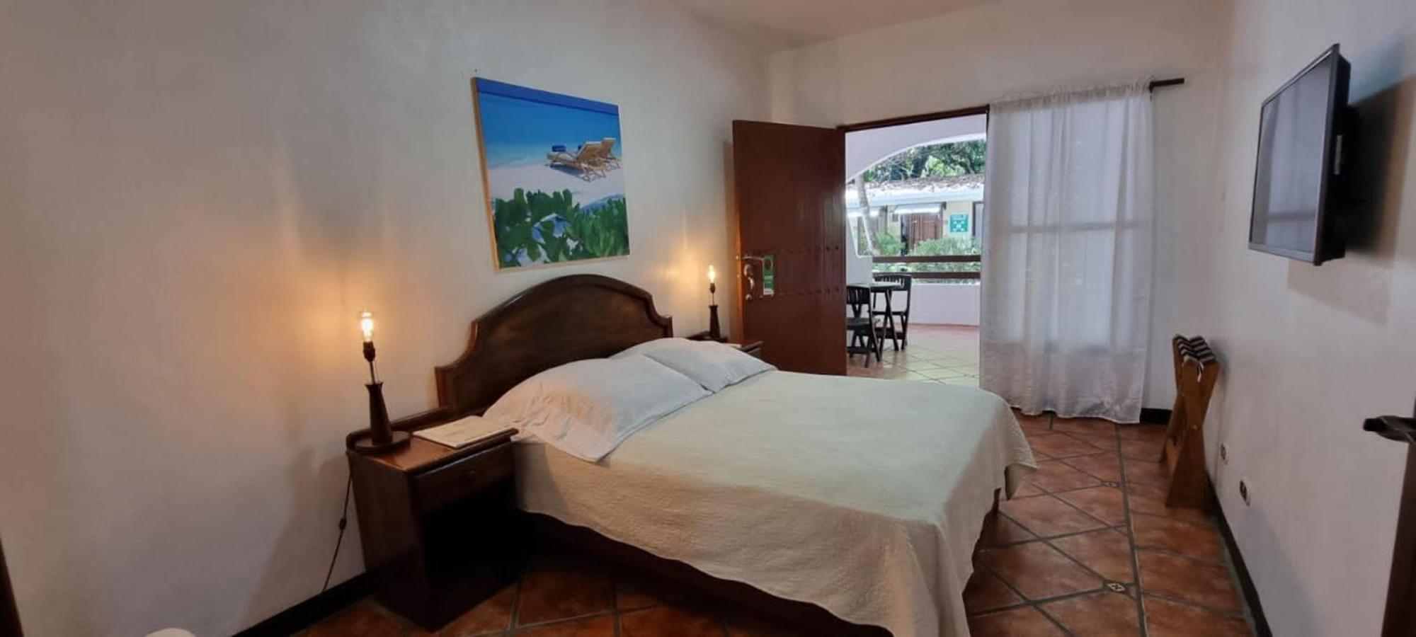 Hotel Playa Westfalia Пуерто Лимон Екстериор снимка