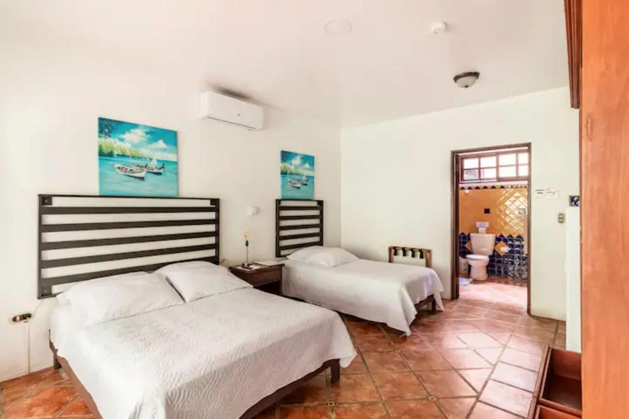 Hotel Playa Westfalia Пуерто Лимон Екстериор снимка